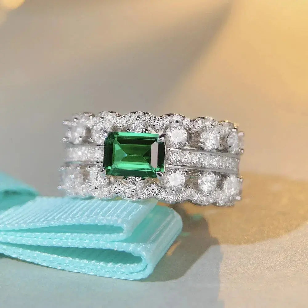1CT Emerald High Carbon Diamond Ring Crystalstile