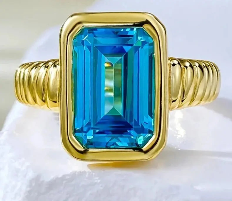 8x12MM Emerald Cut Aquamarine Ring Crystalstile