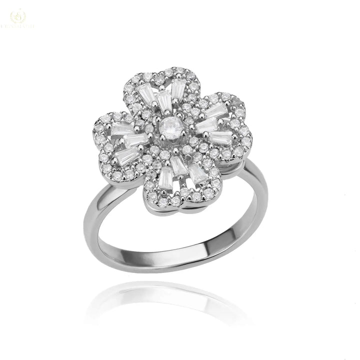 Classic Luxury Ring Crystalstile