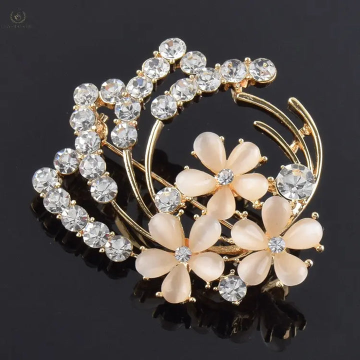 High-end flower corsage, opal vintage brooch, wedding corsage Crystalstile