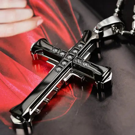 Mens Crucifix Necklace - Crystalstile