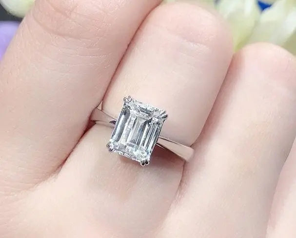 Moissanite Ring Rectangle Cut - Crystalstile