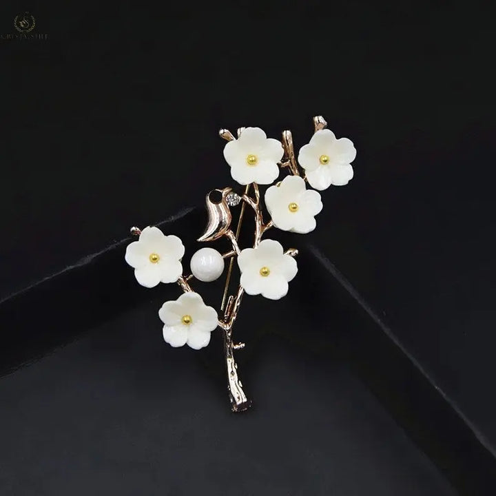 Shell And Pearl Flower Brooches For Women - Crystalstile