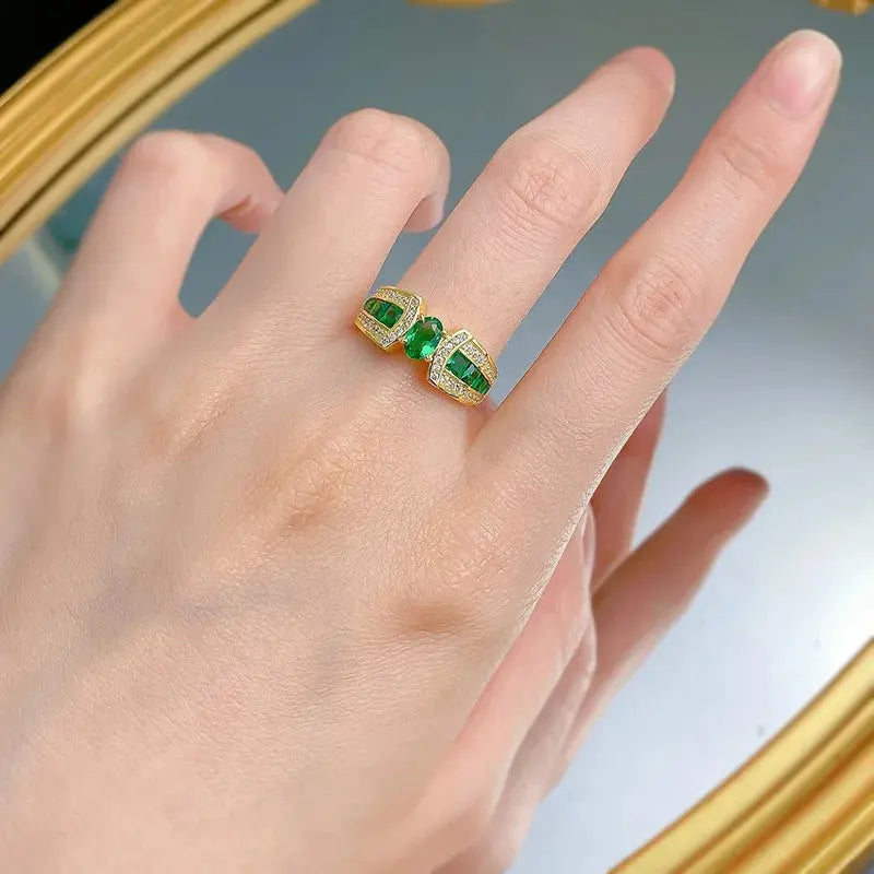 Vintage Oval Cut Emerald High Carbon Diamond Rings Crystalstile